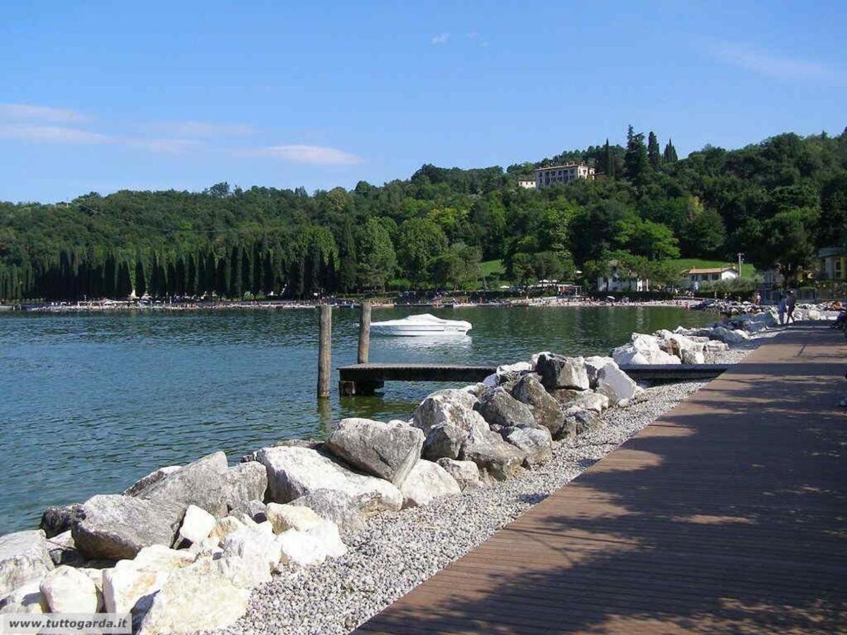 Villa Donne Del Lago Vittoria Salò Exteriör bild