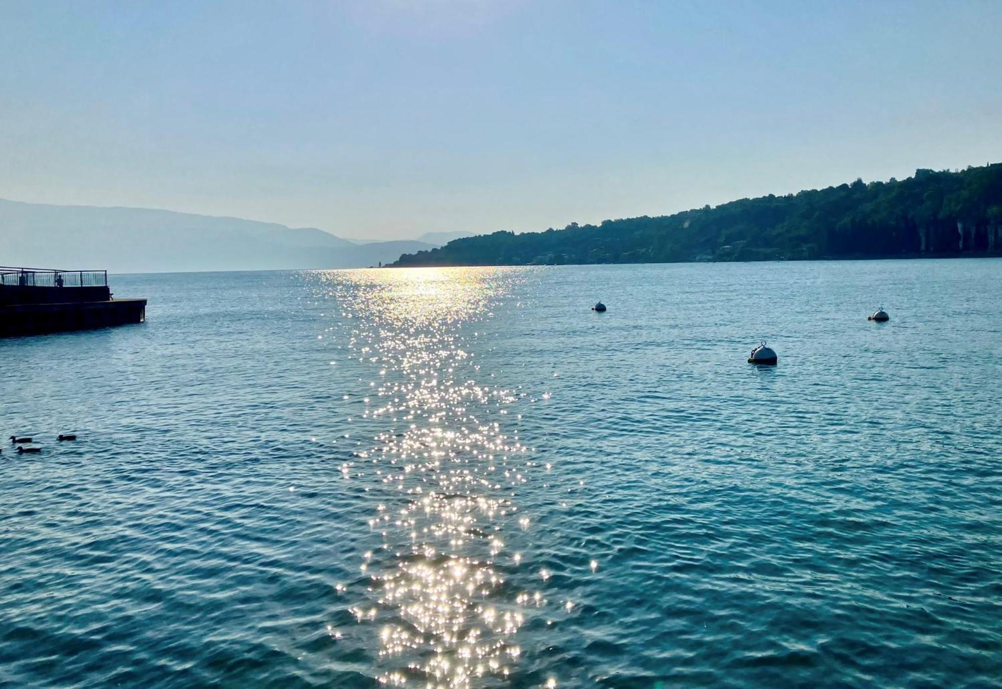 Villa Donne Del Lago Vittoria Salò Exteriör bild